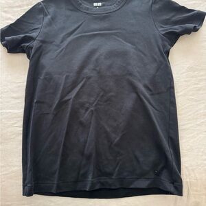 Uniqlo Black Crew Neck Tee